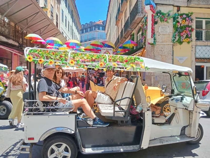 Lisbon: Tuk-Tuk Tour Historical Alfama old town private tour - Assessing the Value
