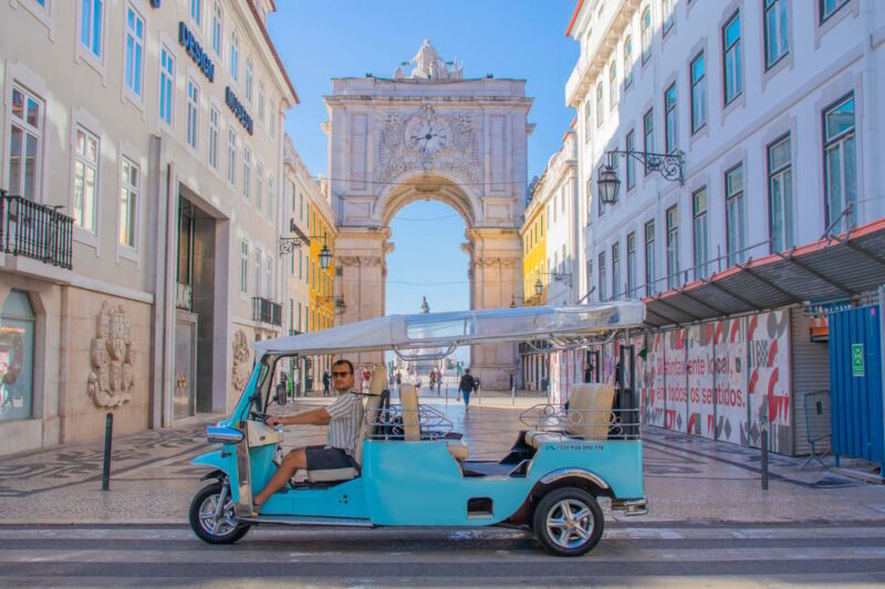 Lisbon: Tuk-Tuk Tour in French or German w/True Local Guide - Lisbon: Tuk-Tuk Tour in French or German with a True Local Guide