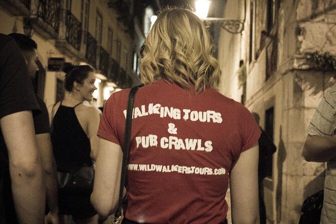 Lisbon Wild Pub Crawl - A Bright Introduction to Lisbon’s Nightlife