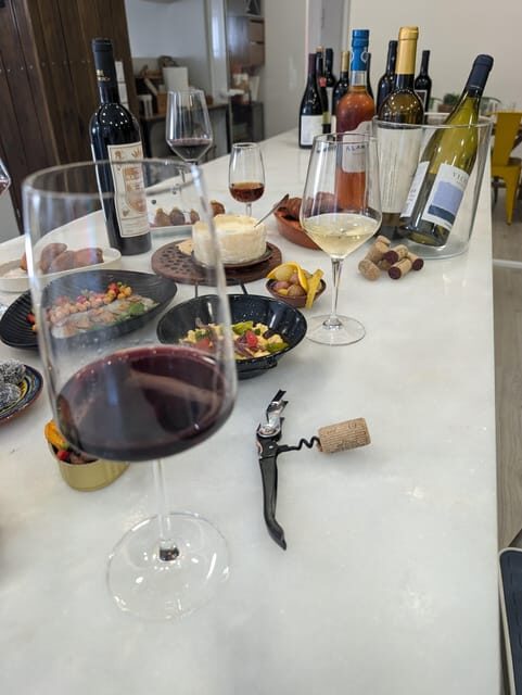 Lisbon Wine and Tapas. 5 Portgueses wines paired with snacks - Frequently Asked Questions