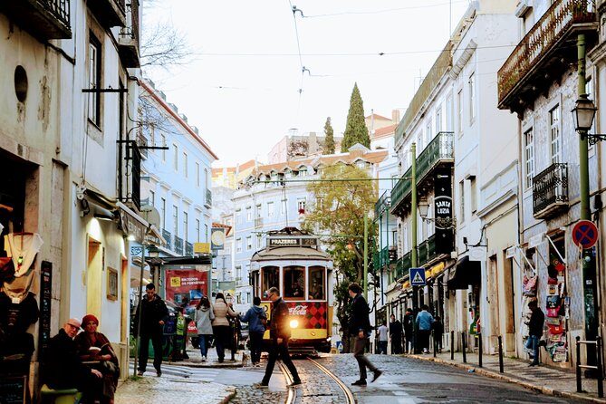 Lisbon World Heritage  Private Cultural Tour - Visiting Lisbon Cathedral