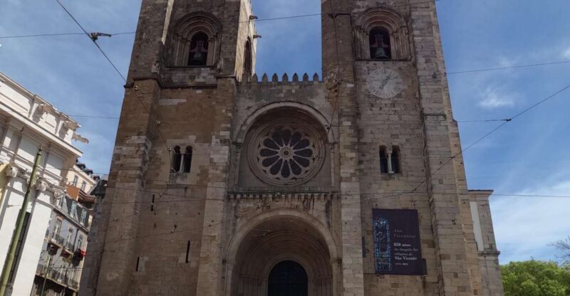 Lisbon:Private guided historical sightseeing Tour by TUK-TUK - A Deep Dive into the Itinerary