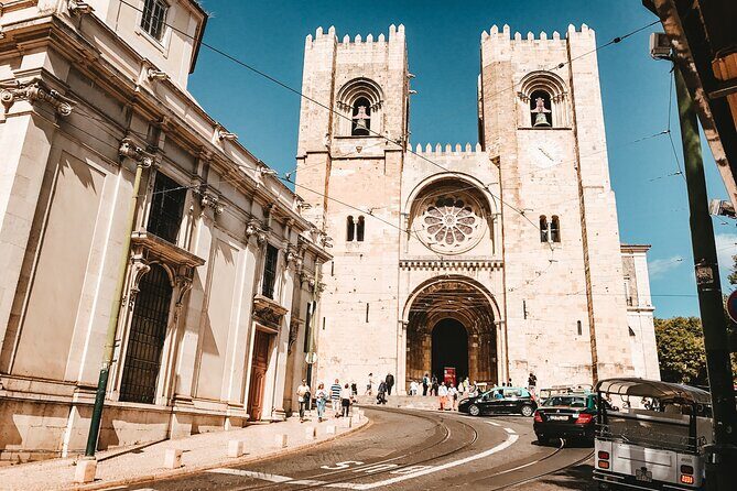 Lisbon's Old Town Private Tuk Tuk Tour (1 Hour and 30 Minutes) - The Sum Up