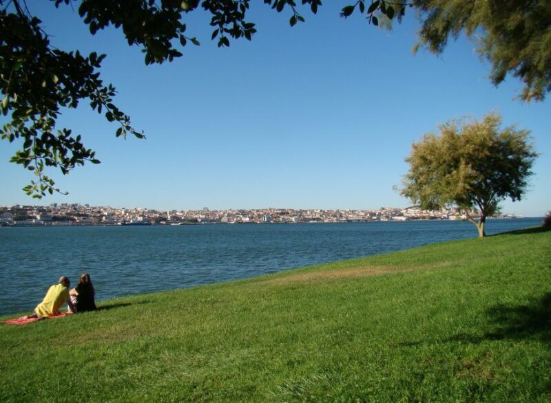 Lisbons South Side, River Tejo & 3-Hour Walking Tour - What We Love and What to Consider