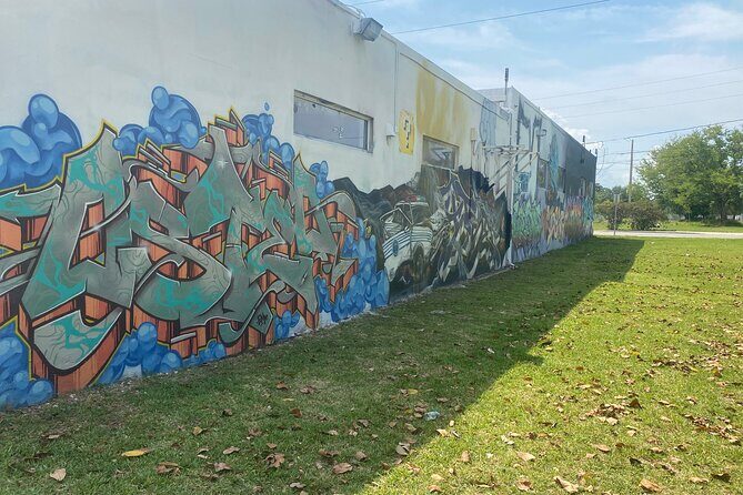 Little Havana and Wynwood Walls District Guided Tour - Who Should Consider This Tour?