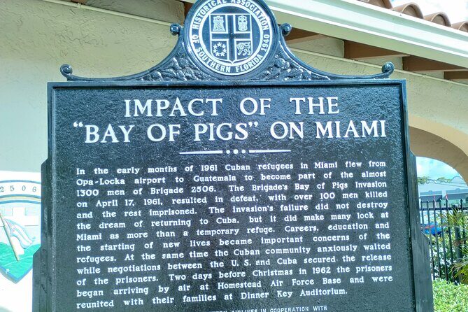 Little Havana Tour Cuban food dance cigars art music museum - Key Points