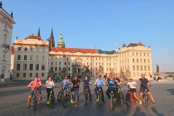 Live-Guided 180 min Glorious e-Scooter and eBike tour - Who Should Book This Tour?