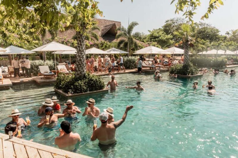 Live Makani for two - Key Points