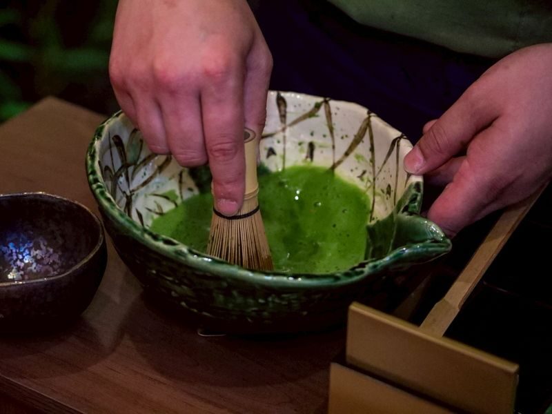 Live Mochi Pounding & Japanese Festival Culture Experience in Namba - Who will enjoy this Osaka stop