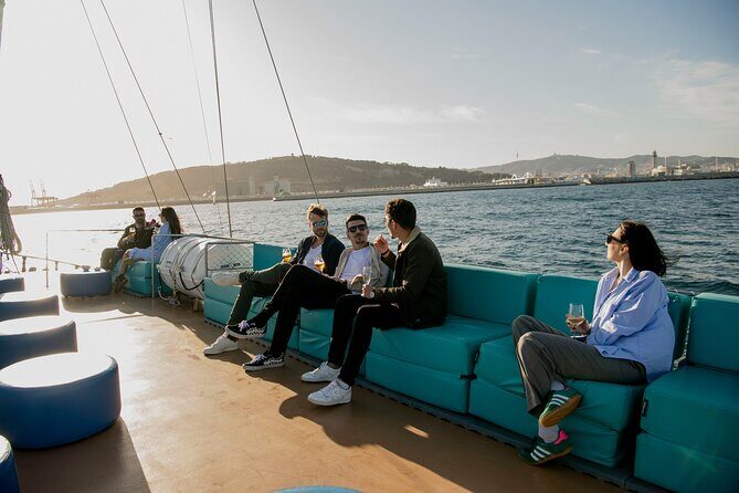 Live Music & Sunset Wooden Boat in Barcelona - Who Should Consider This Tour?