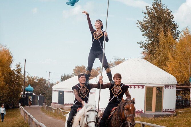 Live show in Huns Gunny Ethno Village with lunch and Troat Farm - FAQ