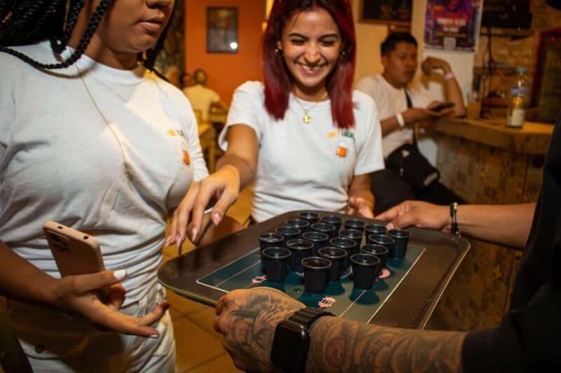 Live The Nightlife In Cartagena Partying - Key Points