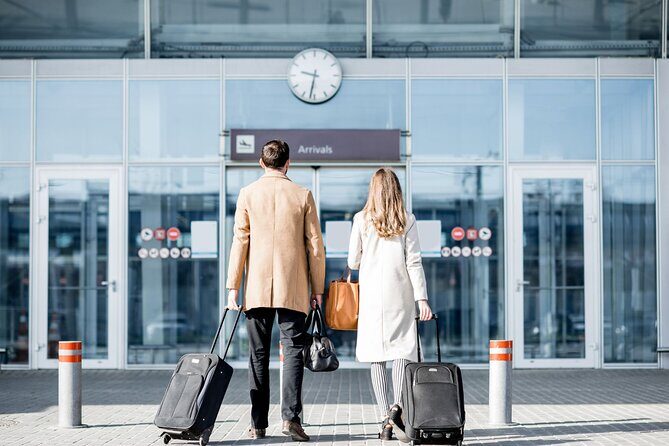 Liverpool Airport Transfer 1 to 14 Passengers One Way Transfer - Why Choose This Transfer? Analyzing Value and Convenience