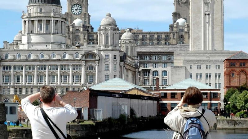 Liverpool: Custom Highlights & Hidden Gems Tour with a Local - FAQ