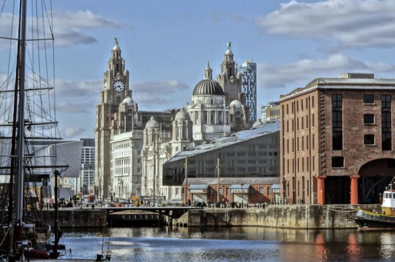Liverpool: Pirate Pub Crawl & Boat Tour - FAQs