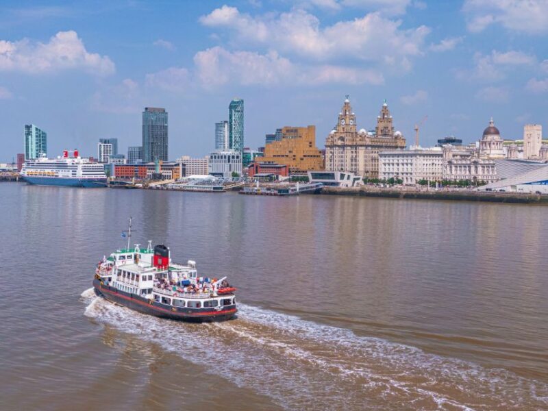 Liverpool: River Cruise and Hop-On Hop-Off Bus Tour - Exploring Liverpool from the Water and Land