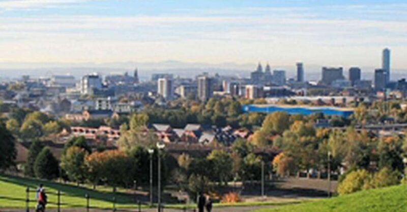 Liverpool Views, brews, football & History Tour - Exploring Liverpool with a Local-Style Twist