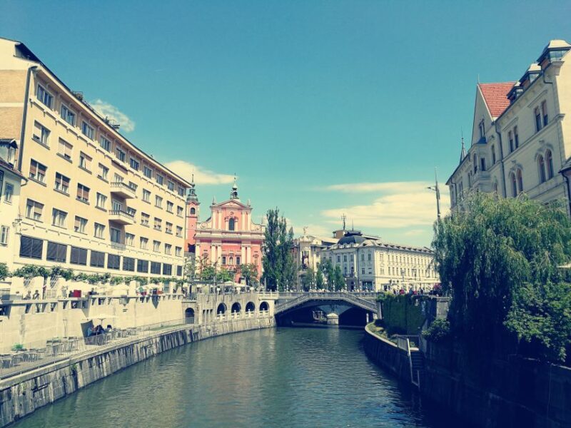 Ljubljana and Ljubljana Castle Sightseeing Tour - Ljubljana and Ljubljana Castle Sightseeing Tour: A Concise Guide to Slovenia’s Charming Capital