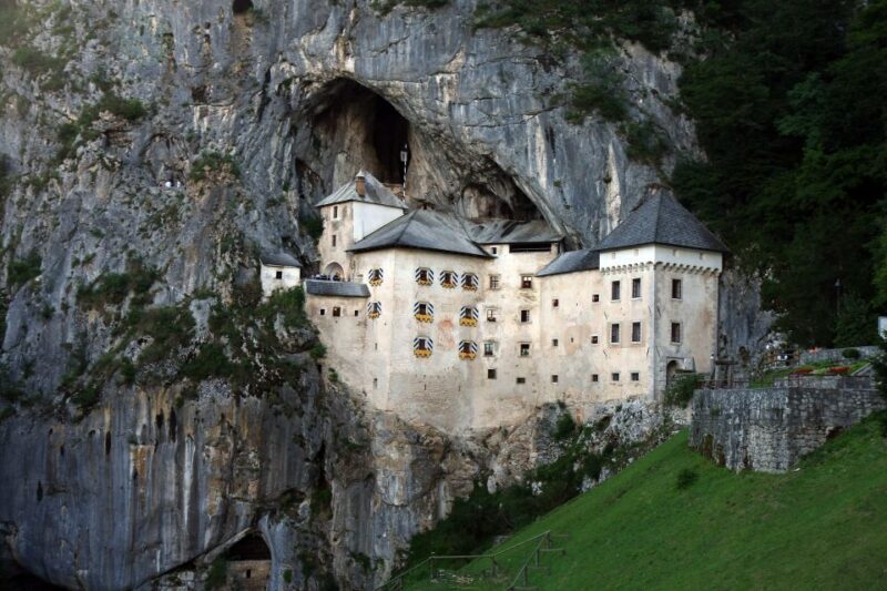 Ljubljana: Postojna cave & Predjama castle small group tour - FAQs