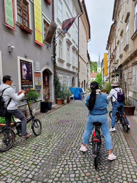 Ljubljana Sightseeing Tour by E-bikes - Key Points