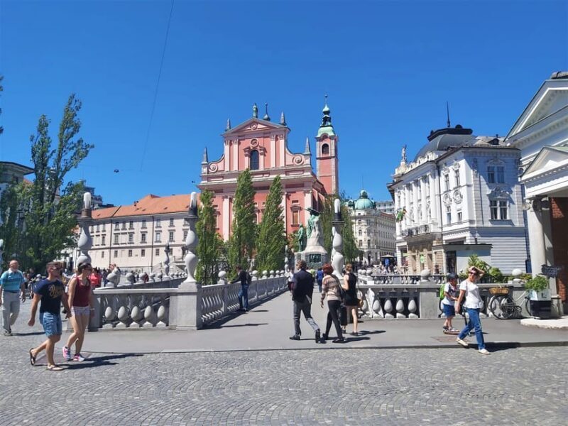Ljubljana Sightseeing Tour by E-bikes - FAQ