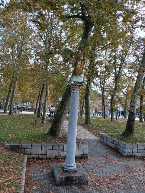 Ljubljana: Wonderful tour fun experience time history - FAQs
