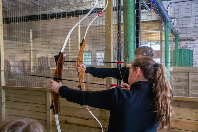 Llangollen: Axe Throwing, Archery and Air Rifles Combo - Llangollen: Axe Throwing, Archery and Air Rifles Combo – A Hands-On Adventure in Denbighshire