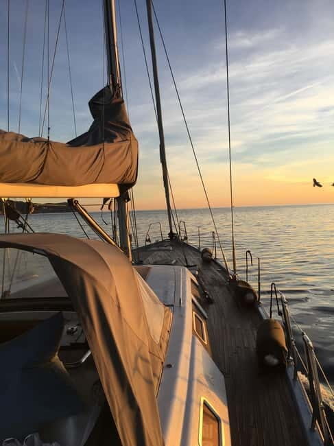 Lloret De Mar: Exclusive private sailing cruise - Discover the Charm of the Lloret De Mar Private Sailing Cruise