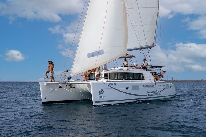 Lobos Island Half-Day Sailing Tour with Lunch - Key Points