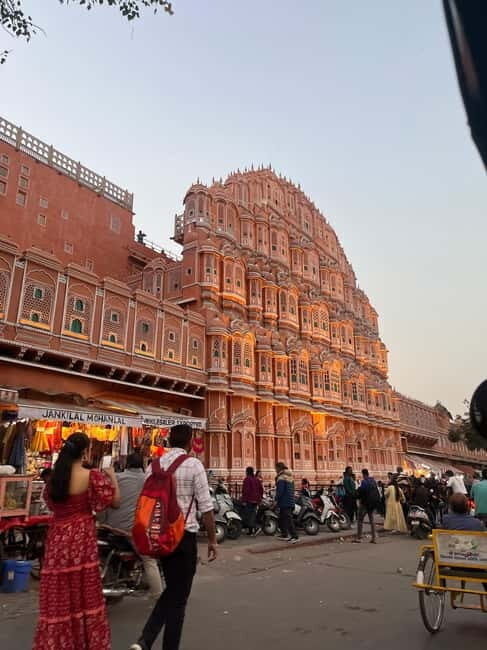 Local breakfast + Flower market + Pink city tour - FAQ