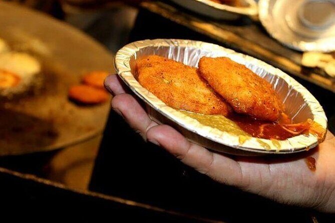 Local Delhi Food Tour with Tour Guide - walk and taste street food - A Deep Dive into the Delhi Food Tour