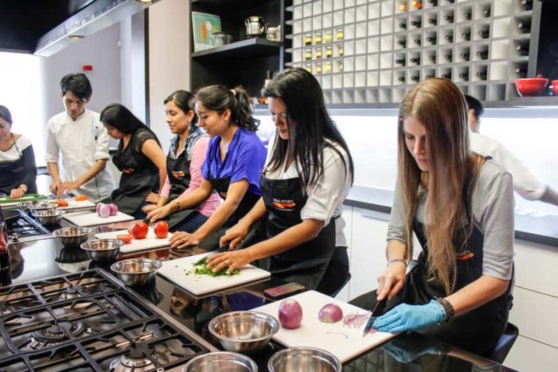 Local Market & Participative Cooking Class at Urban Kitchen - The Itinerary: A Step-by-Step Look