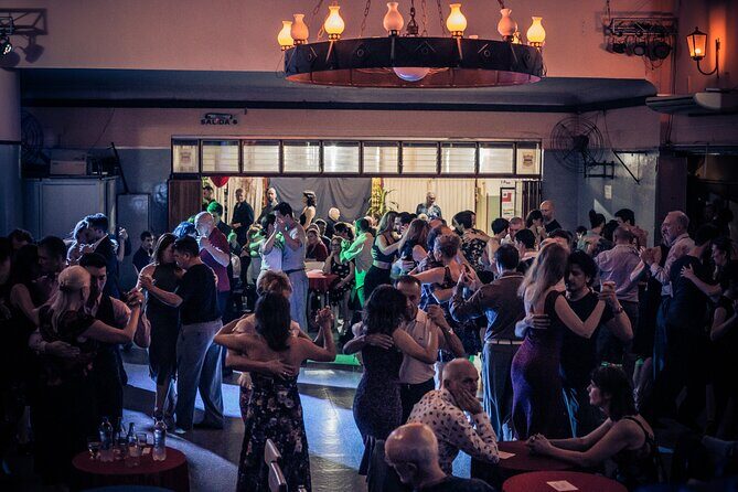 Local Tango milonga with lesson and transfers - Who Will Love This Tour?