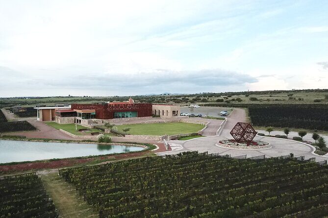 Local Vineyard Tour & Wine Tasting at the Independence Valley - FAQs