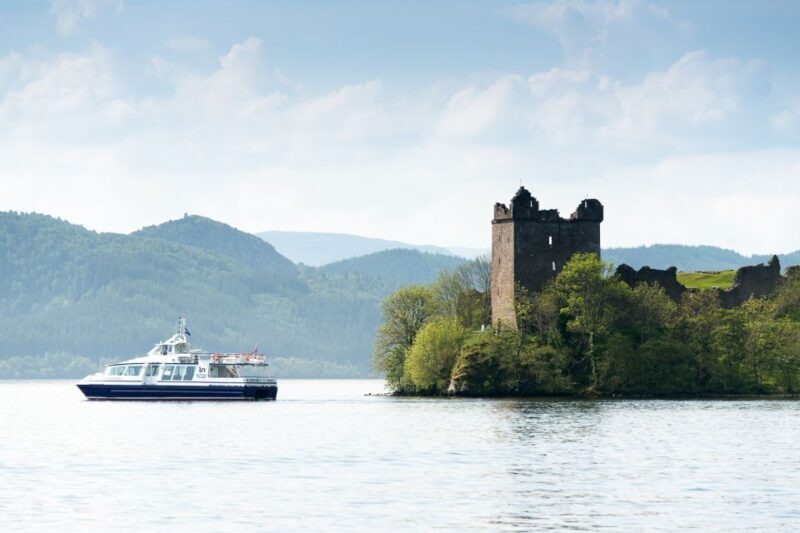 Loch Ness: Urquhart Castle Round-Trip Cruise - Why This Tour Works Well
