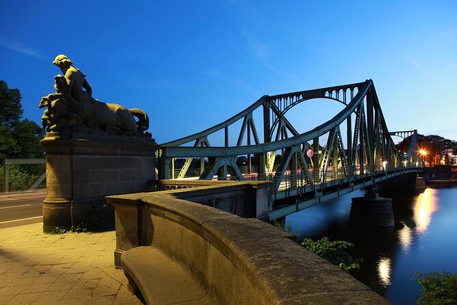 LOCK TOUR Incl. skipper Potsdam - Discover Potsdam from the Water: The LOCK TOUR Incl. Skipper