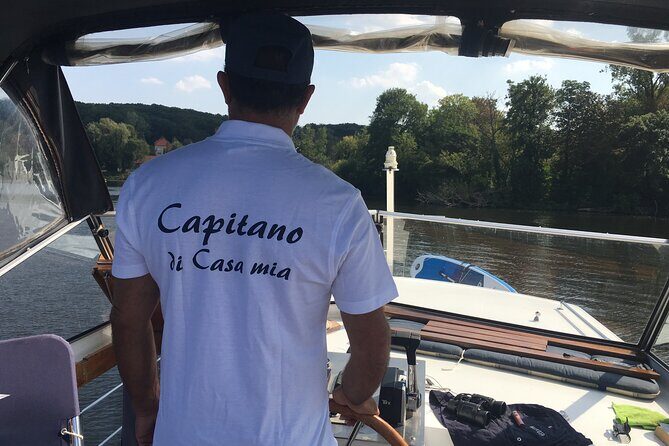 LOCK TOUR Incl. skipper Potsdam - Key Points