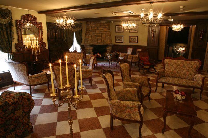 Lockheart Castle Ticket in Takayama - Castle rooms, antiques and unusual displays