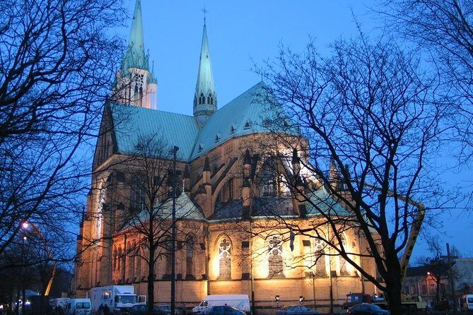 Lodz Old Town Manufaktura Highlights Private Walking Tour - Authentic Insights from Visitors