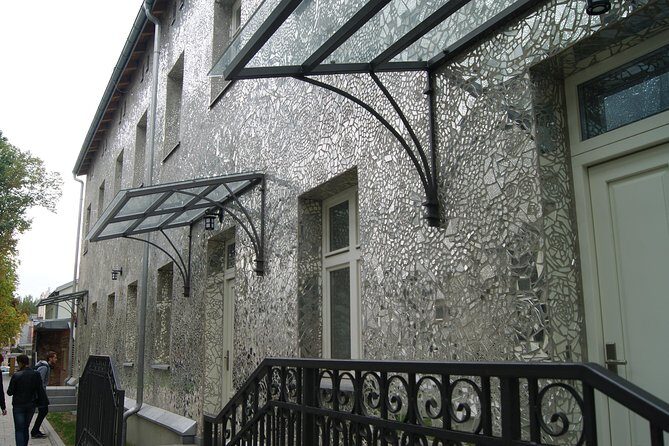 Lodz Old Town Manufaktura Highlights Private Walking Tour - Who Will Love This Tour?
