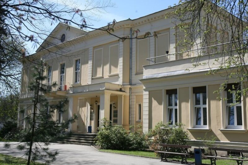 Lodz: Private City Walking Tour - Practical Details and Value