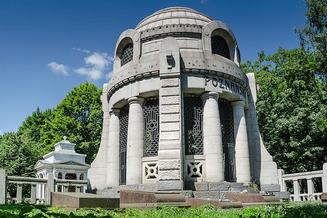 Lodz Small Group Tour from Warsaw with Lunch - Who Should Consider This Tour?