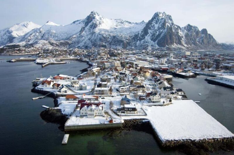 Lofoten Svolvær: Lunch cruise to Skrova & Henningsvær - Exploring the Itinerary: From Svolvær to Skrova and Henningsvær