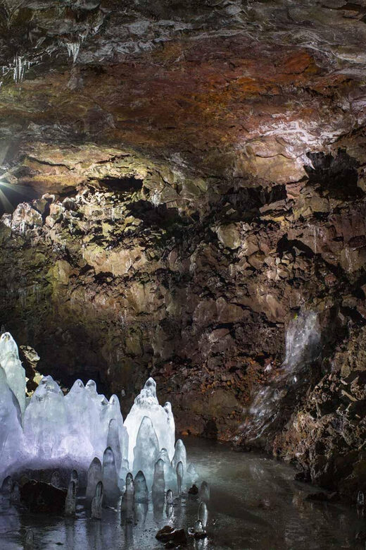 Lofthellir Ice Cave Super Jeep tour - An In-Depth Look at the Lofthellir Ice Cave Super Jeep Tour