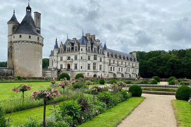Loire Castles Chenonceau, Chambord & 2 Wineries Private Trip - A Detailed Look at the Loire Castles Chenonceau, Chambord & Wineries Private Trip