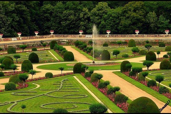 Loire Valley 2 Days private tour all inclusive from Paris with train tickets - FAQ