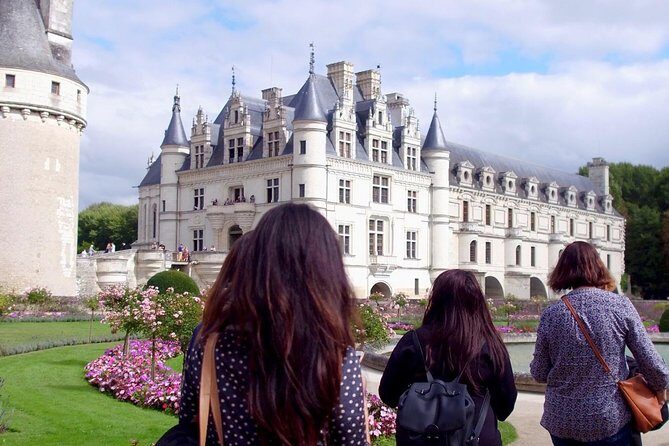 Loire Valley Day Tour Chambord and Chenonceau plus Lunch at a Private Castle - An In-Depth Look at the Tour Experience