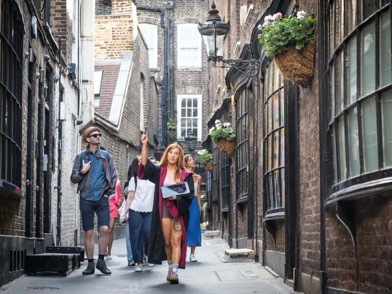 London: 18+ Harry Potter Tour with Cocktail Stop! - Frequently Asked Questions