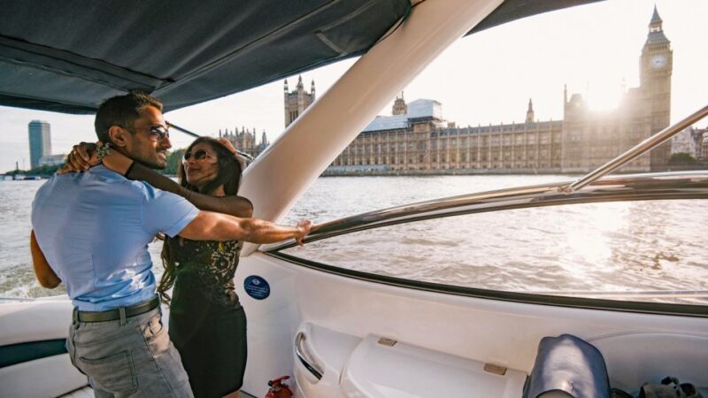 London: 2 hour private luxury Thames boat cruise / hire - London: 2 Hour Private Luxury Thames Boat Cruise / Hire