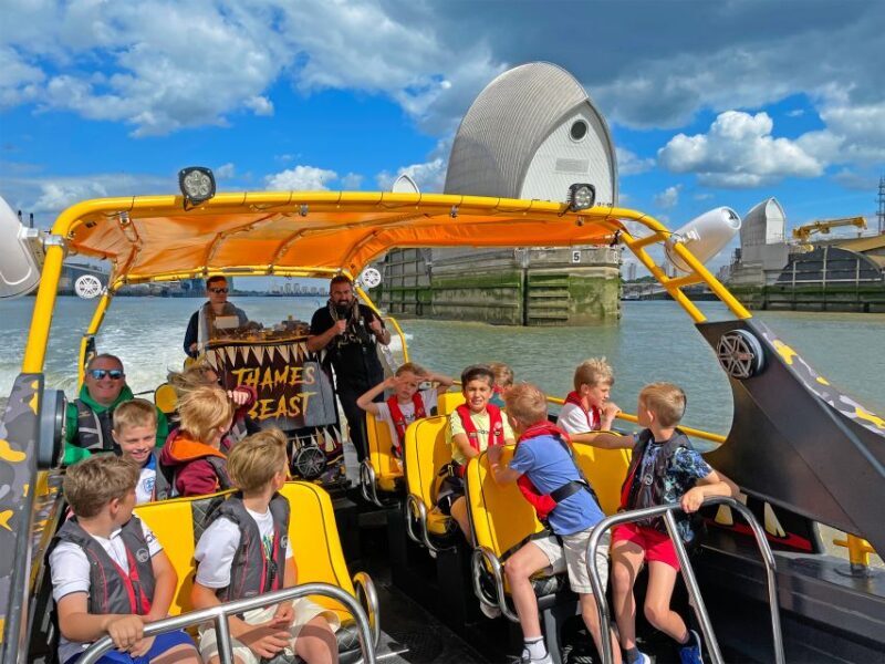 London: 40-Minute Thames Beast Jetboat Tour - London: 40-Minute Thames Beast Jetboat Tour – An exhilarating way to see the city from the river
